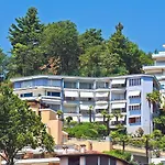 Double Modern-3 By Interhome